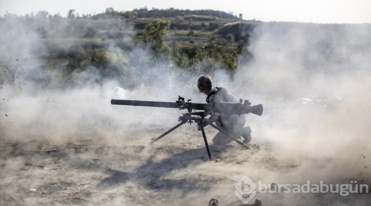 Ukrayna ordusu Donbas bölgesinde askeri eğitimlerini sürdürüyor