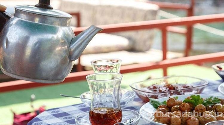Kararmış çaydanlıklara son çare!