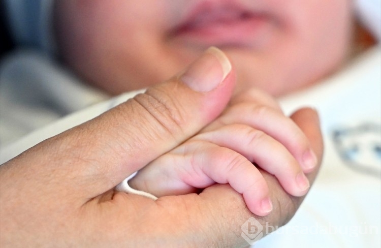 Nefes kesen organ nakli operasyonu anne ve bebeğine "hayat" verdi
