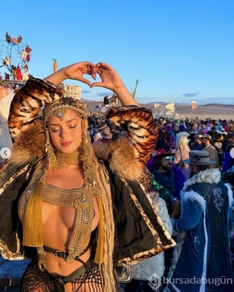 Demi Rose festival tarzıyla olay oldu