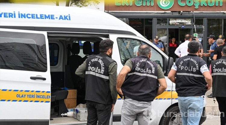 İzmir'de adliye önünde çatışma: 4 yaralı
