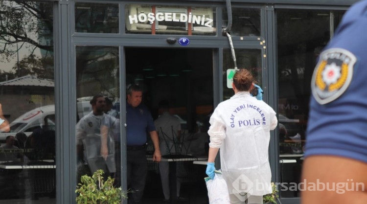 İzmir'de adliye önünde çatışma: 4 yaralı