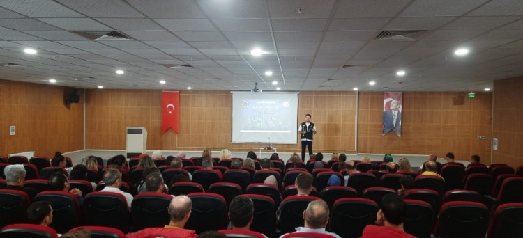 Bursa Emniyet'i uyuşturucu ile mücadele eğitim faaliyetleri düzenlendi