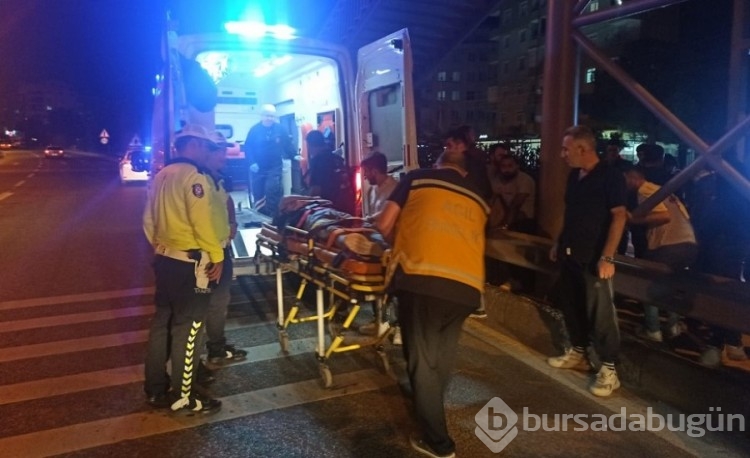 Orhangazi'de ana yol üzerinde motosiklet kazası! Genç sürücü ölümden döndü