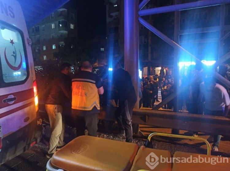 Orhangazi'de ana yol üzerinde motosiklet kazası! Genç sürücü ölümden döndü