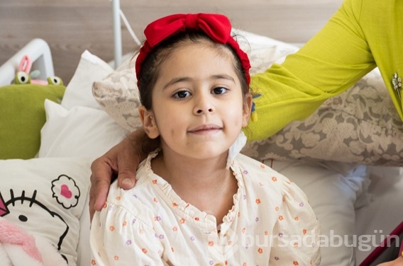 Minik Defne'nin doğuştan "yarım kalbi" artık sağlıkla atacak