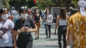 Maske dönemi geri mi gelecek? Prof. Dr. Azap'tan Eris varyantına karşı uyarı