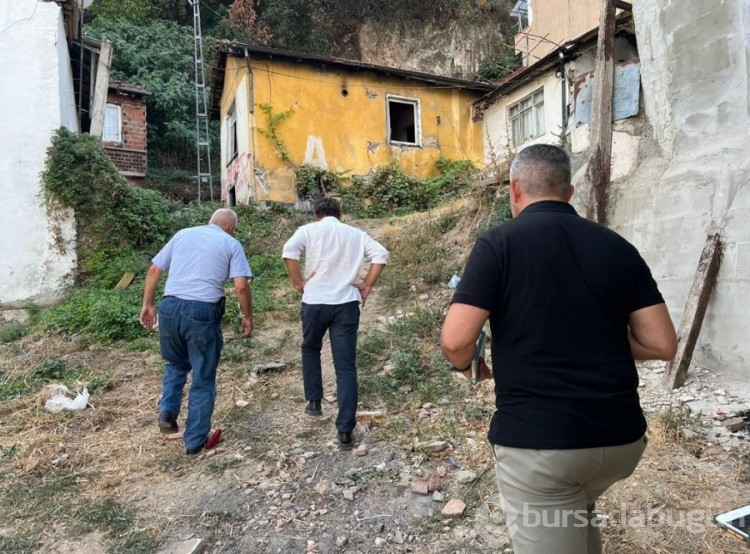 Bursa'nın o mahallesi can güvenliğinden endişeli! "Sabah bir uyanıyorsun, evin kapısı yok"