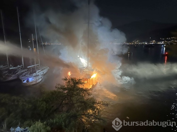 Fethiye'de bir teknede yangın çıktı