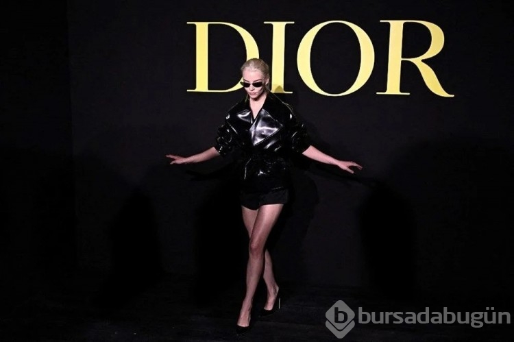 Paris Moda Haftası'ndaki Dior defilesine gelen ünlüler!