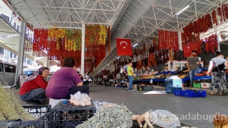 Çöpe atmak yerine değerlendirdi, şimdi de taleplere yetişemiyor!