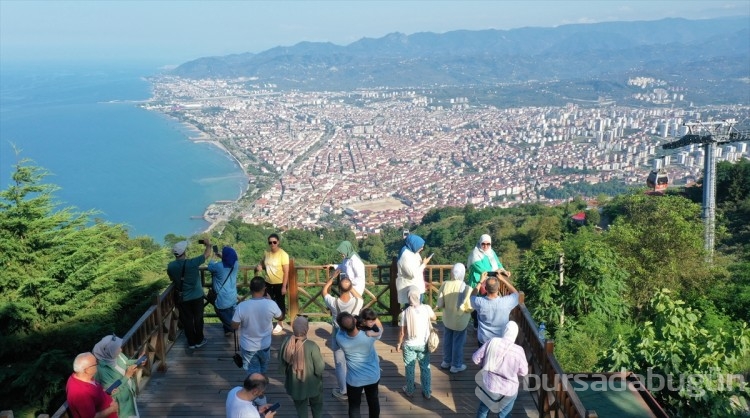 Trabzon'u 1 milyon 46 bini aşkın kişi Boztepe'den "kuşbakışı" izledi