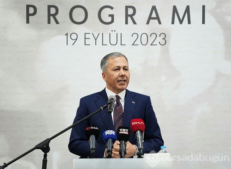 İçişleri Bakanı Yerlikaya'dan göçmen raporu