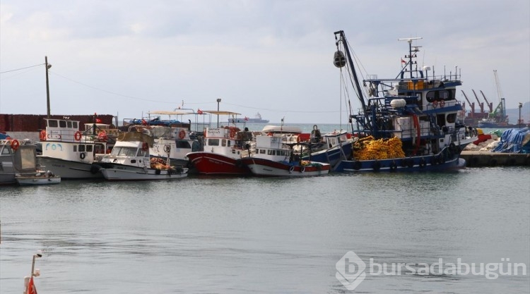 Tekirdağlı balıkçılar poyraz nedeniyle 2 gündür denize çıkamıyor