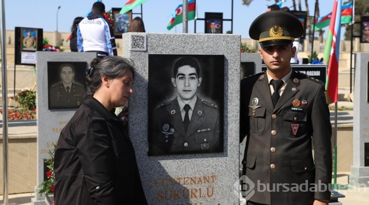 Azerbaycan'da 2. Karabağ Savaşı'nın yıl dönümünde şehitler anıldı