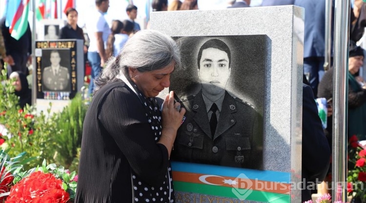 Azerbaycan'da 2. Karabağ Savaşı'nın yıl dönümünde şehitler anıldı