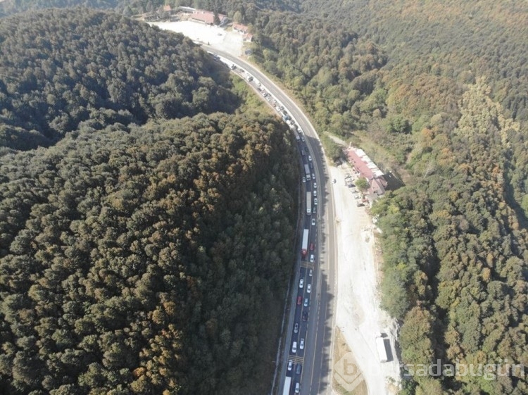 Bolu Dağı'nda trafik durma noktasına geldi