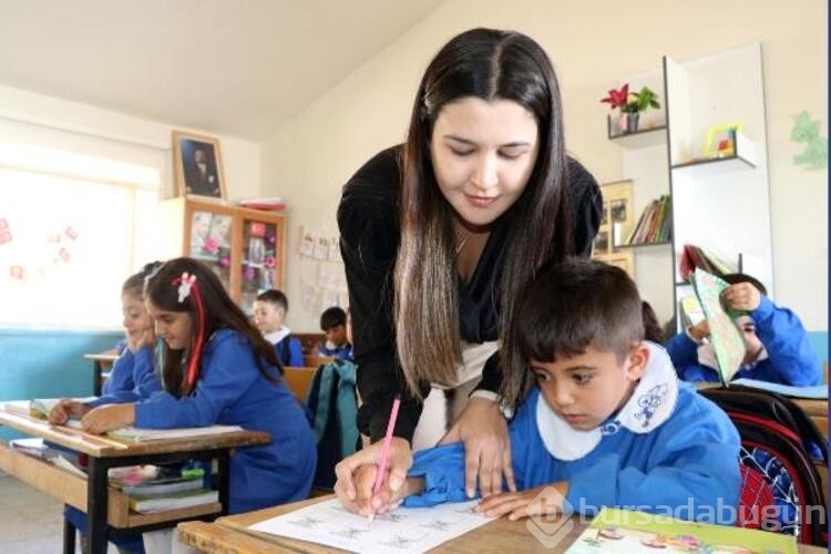 Eskişehirli Şebnem öğretmen: Gerçek sevgiyi Van'daki çocuklarda tattım