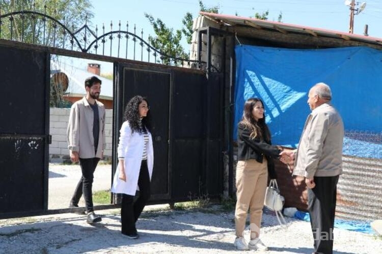 Eskişehirli Şebnem öğretmen: Gerçek sevgiyi Van'daki çocuklarda tattım