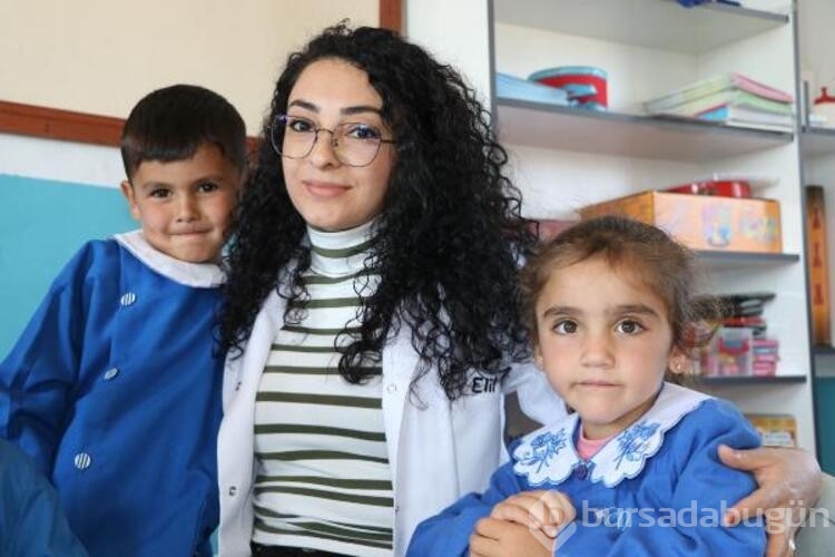 Eskişehirli Şebnem öğretmen: Gerçek sevgiyi Van'daki çocuklarda tattım