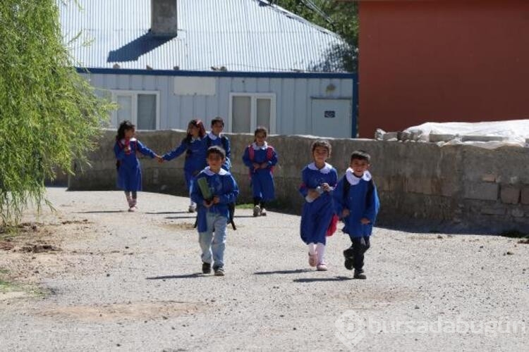 Eskişehirli Şebnem öğretmen: Gerçek sevgiyi Van'daki çocuklarda tattım
