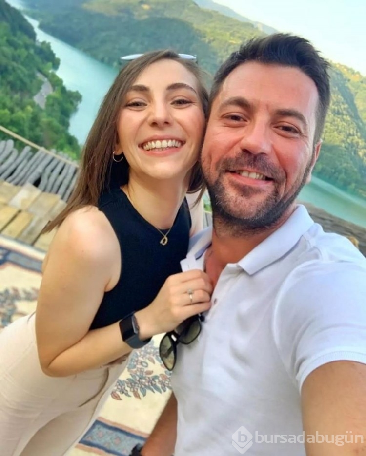 Yeni evli çifti balayı yolundaki kaza ayırdı