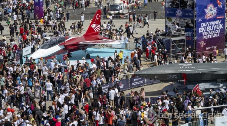 TEKNOFEST İzmir, ikinci gün etkinlikleri ile devam ediyor
