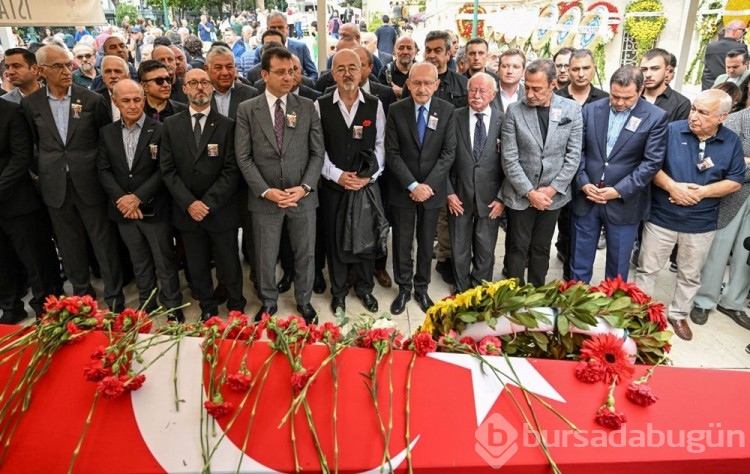 Gazeteci yazar Hıfzı Topuz son yolculuğuna uğurlandı
