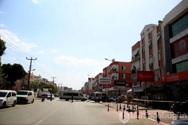 Antalya'da şüpheli valiz paniği
