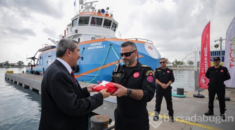 "Akdeniz Araştırma 1" gemisi, Lübnan'a uğurlandı
