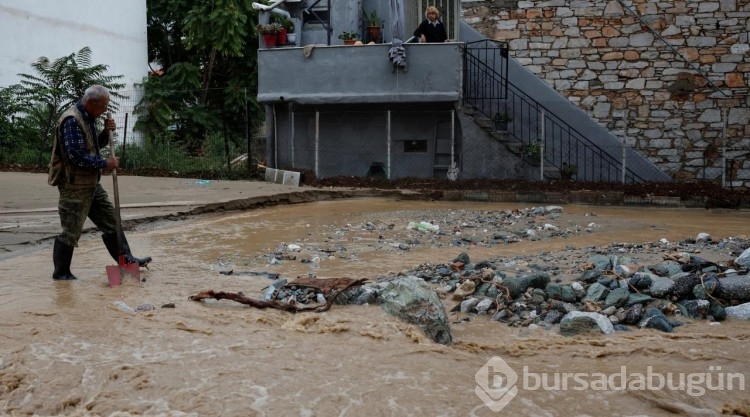 Elias fırtınası Yunanistan'ın Volos kentini vurdu