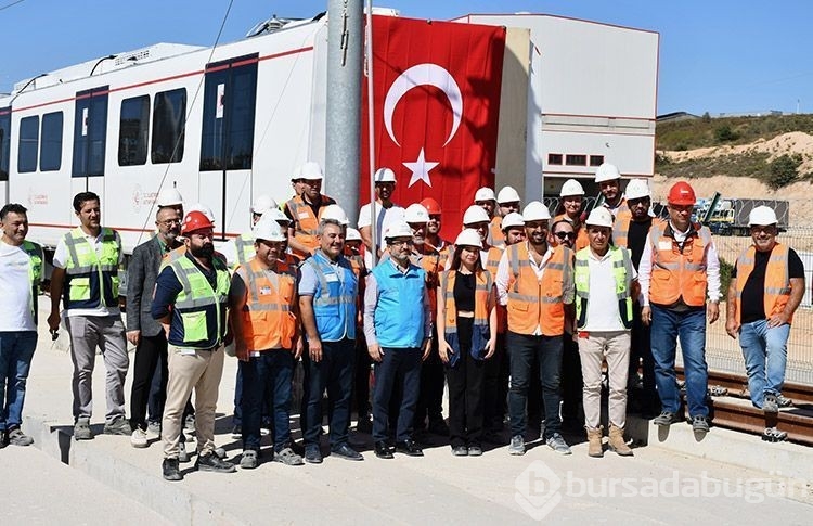 İlk yerli ve milli sürücüsüz metro aracı raylarda