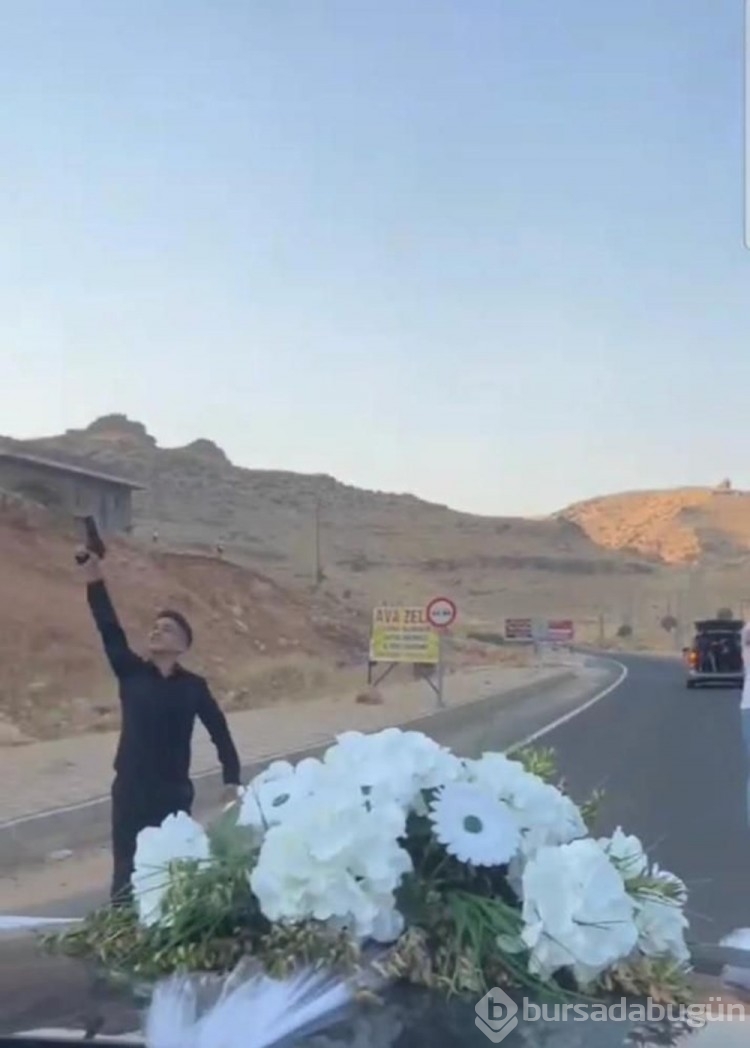 Mardin'de kalaşnikoflu düğün konvoyu