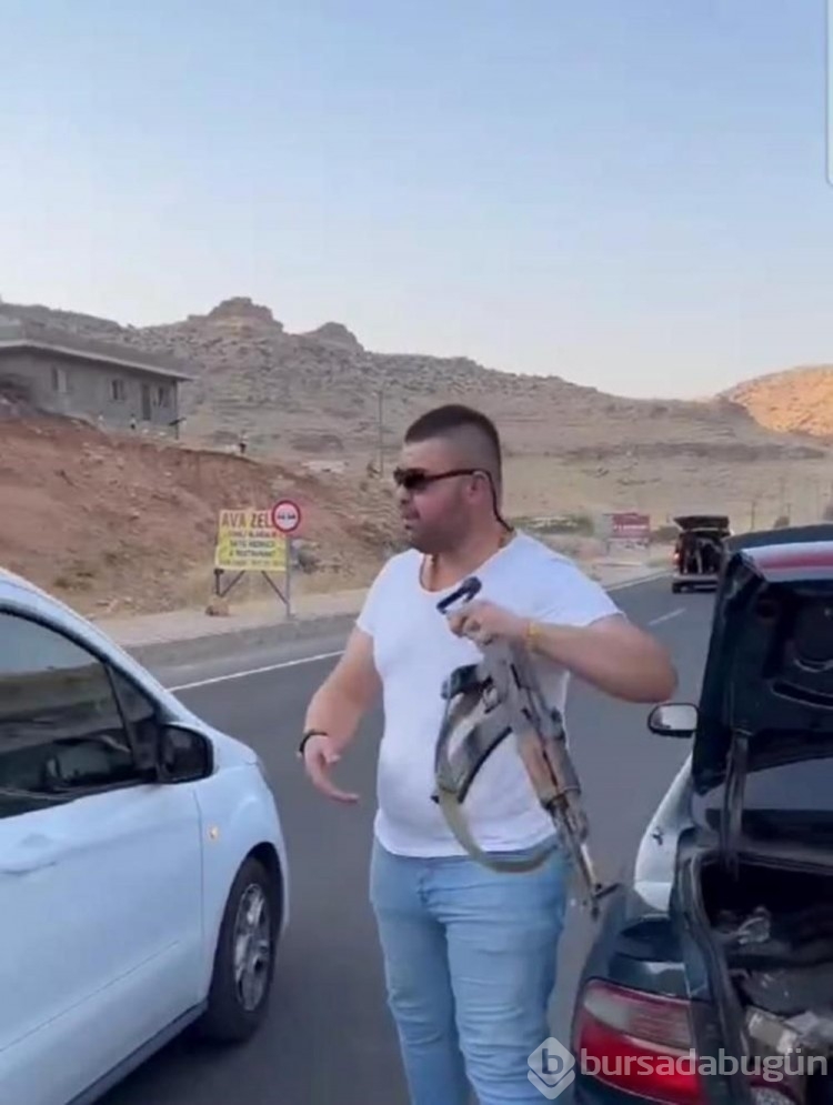 Mardin'de kalaşnikoflu düğün konvoyu