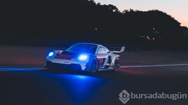 Porsche, 911 GT3 R Rennsport'u tanıttı