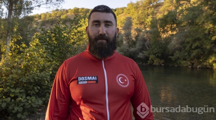 Profesyonel kick boksçu Munzur Dağları'nda!