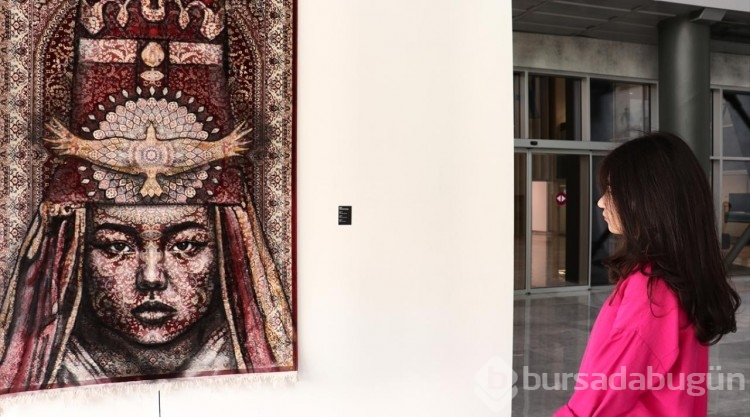 Halılarıyla ünlü olan Kazak ressam!
