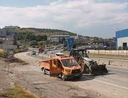 Sağanak yağış yol çökmesine sebep oldu