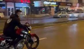 Bursa'da drift atmak isteyen bir sürücü yan yattı!
