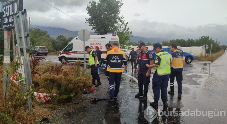 Bursa'da minibüs bekleyen şahsın ölümüne sebep olan sürücü ve abisi adliyede