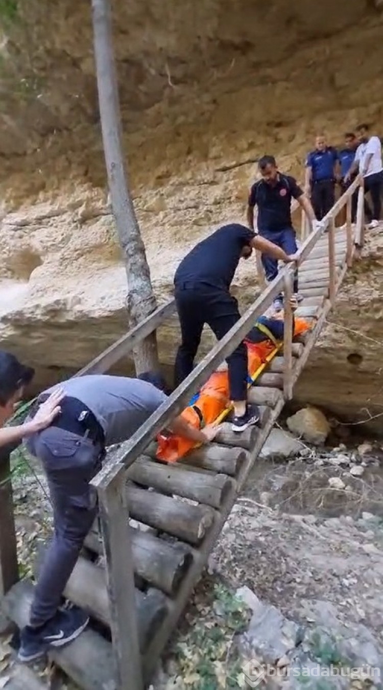 Eski Bursa İl Sağlık Müdürü Dr. Serdar tarihi kalenin dehlizine düştü!