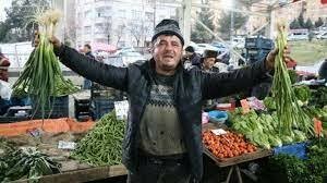 Antalya'da semt pazarlarında bağıran esnafa bin 295 TL ceza uygulanıyor