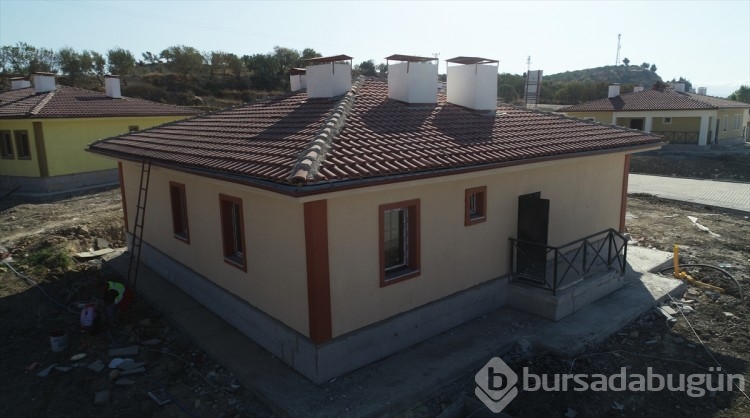 Hatay'da depremzedeler için yapılan köy evlerinde ilk teslimat kasımda