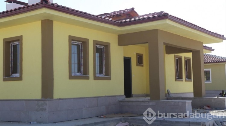 Hatay'da depremzedeler için yapılan köy evlerinde ilk teslimat kasımda