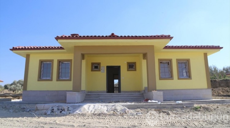 Hatay'da depremzedeler için yapılan köy evlerinde ilk teslimat kasımda