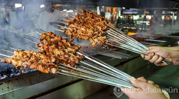Adanalı kebapçılar Lezzet Festivali'nde hem göze hem damağa hitap edecek