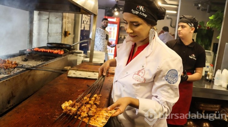 Adanalı kebapçılar Lezzet Festivali'nde hem göze hem damağa hitap edecek