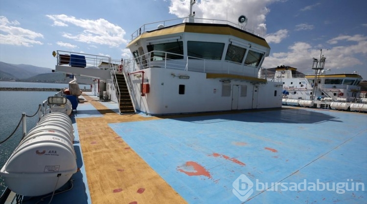 Türkiye'nin en büyük feribotları Van Gölü'nde taşımacılığa ivme kattı