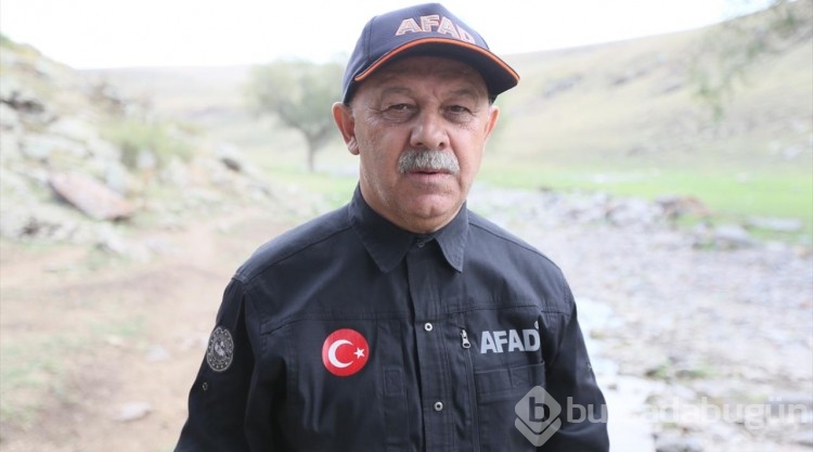 Deprem bölgesinde arama kurtarma görevine koşan öğretmenler için eğitimler sürüyor