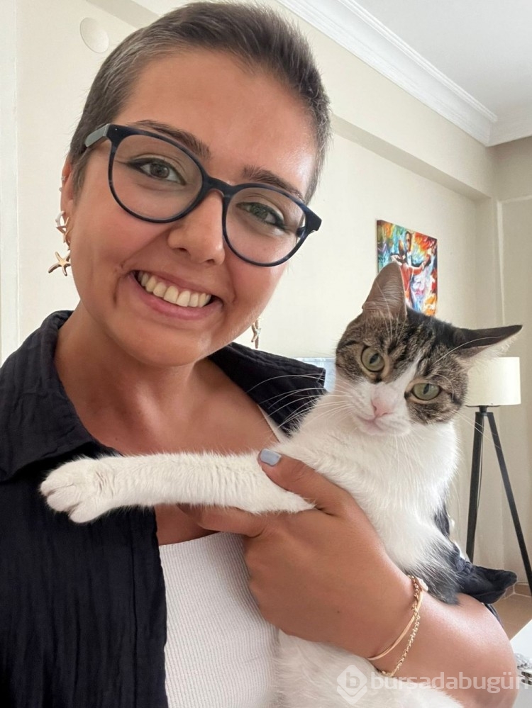 Kedi tırmaladı sandı, meme kanseri olduğunu öğrendi
